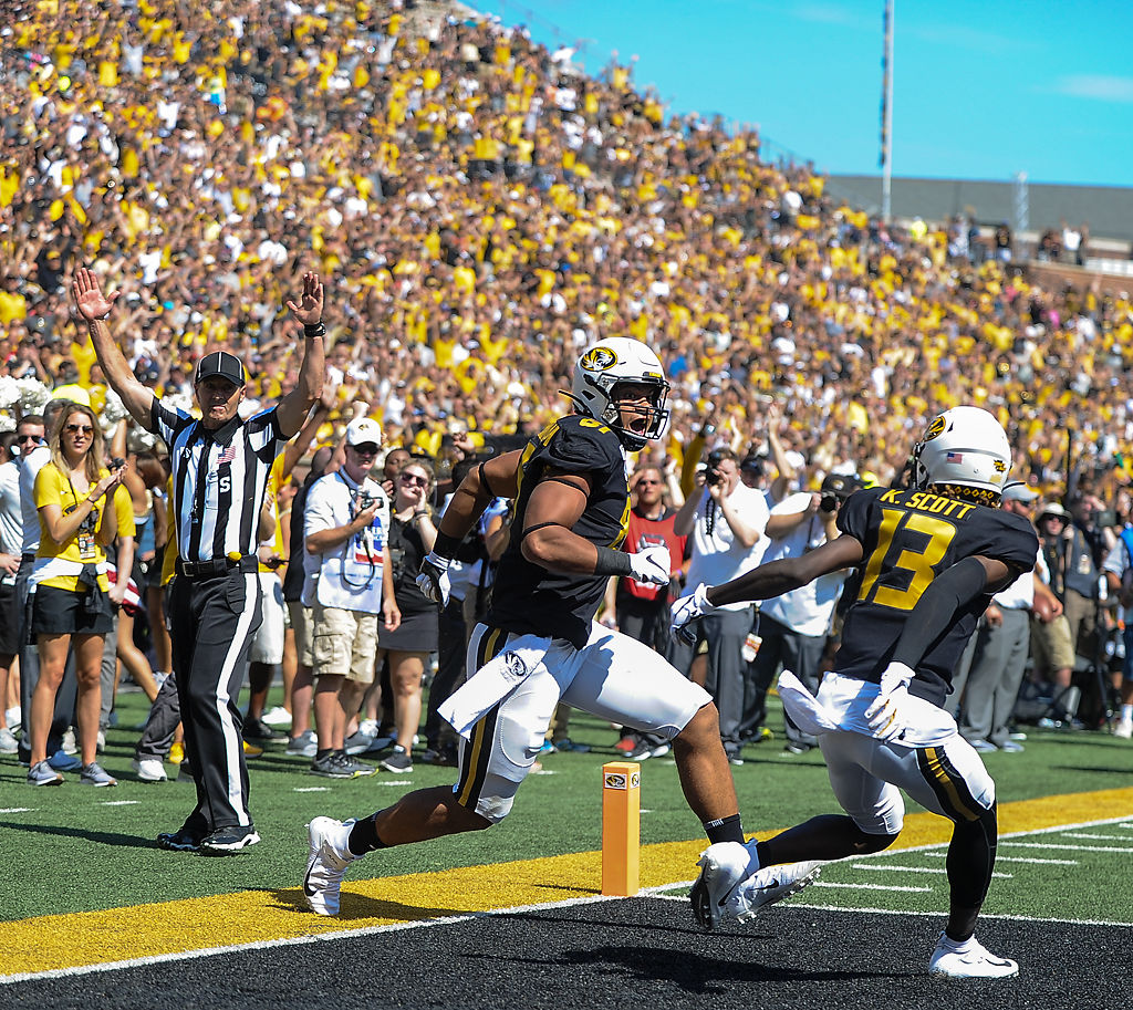 TE Albert Okwuegbunam celebrates after scoring his first touchdown
